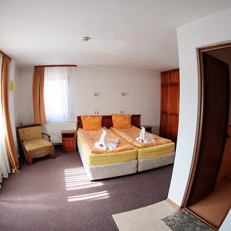 Family Nadejda 3* Bansko