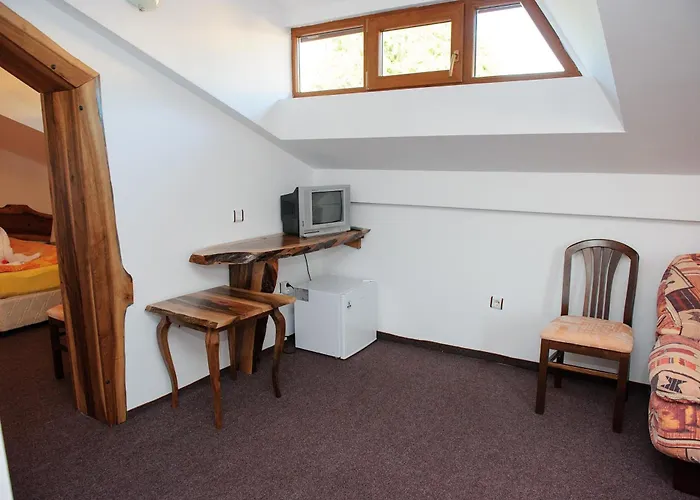 娜代日达家庭旅馆 酒店 班斯科