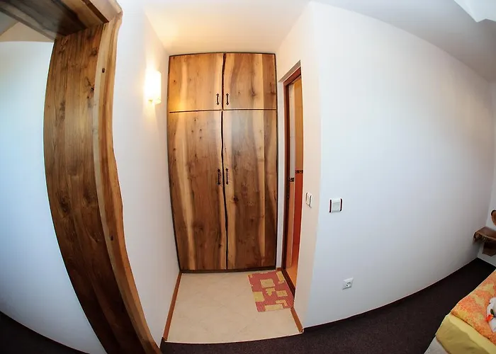 娜代日达家庭旅馆 酒店