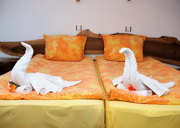 娜代日达家庭旅馆 3*