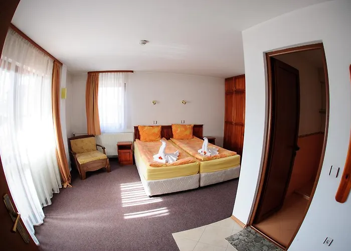 Family Nadejda 3* Bansko